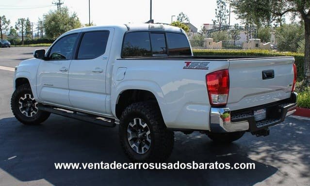 Toyota Tacoma 2016 4x4 6 Cilindros Blanca Doble Cabina Camioneta Seminueva