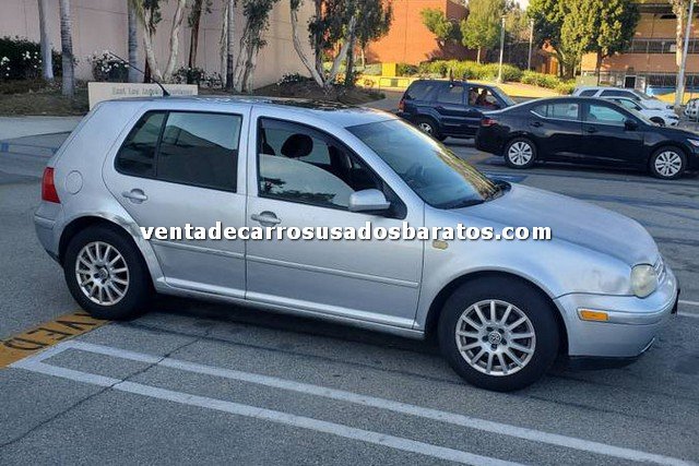 2003 VW Golf GLS 4 cilindros plateado carro usado de 1500 dolares